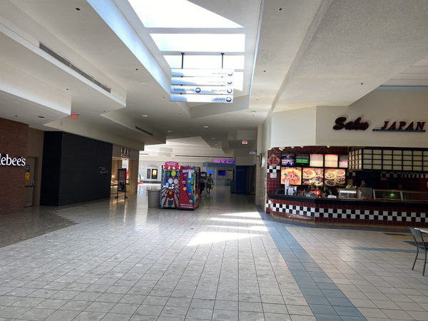 Lakeview Square Mall - May 29 2022
